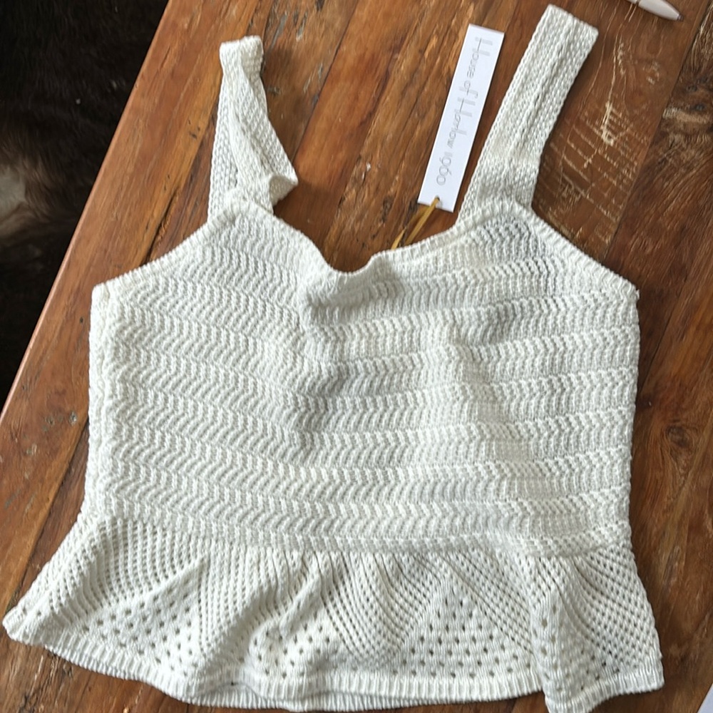 *NWT* Cute knit peplum top! House of Harlow 1960